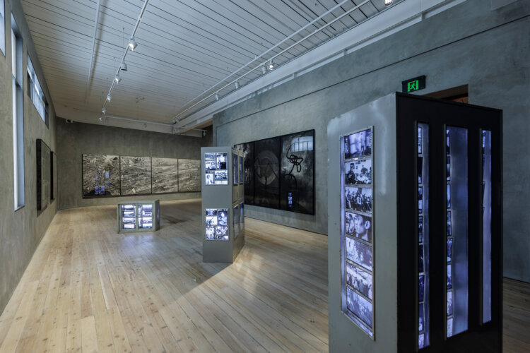White Rabbit Gallery - I Loved You exhibition. Hu Jieming, Chen Yujun