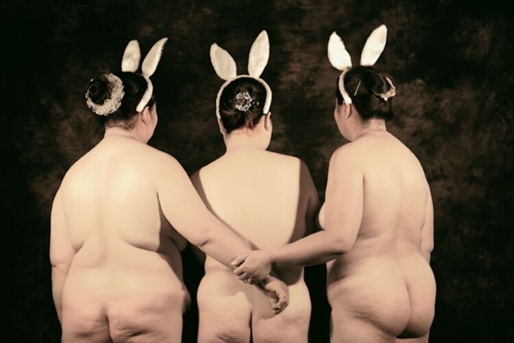 Han Lei, Three Standing Nude Women 1